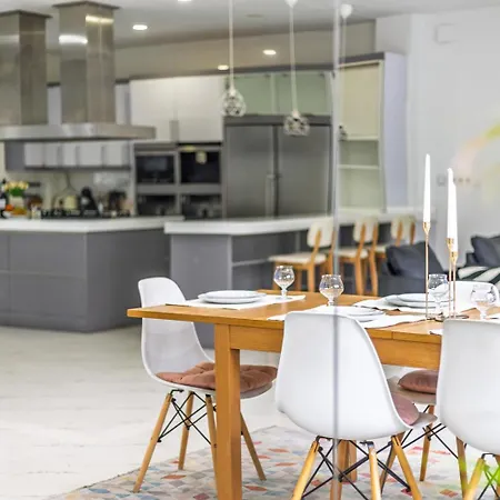 Casa Familiar 9 Pax, Smart Tv, Centro, Playa, Cafe, Ac Feriehus Valencia