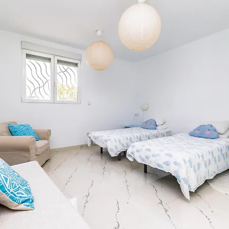 Casa Familiar 9 Pax, Smart Tv, Centro, Playa, Cafe, Ac Casa vacanze